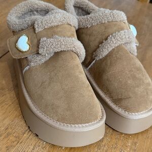 Cozy Tan Women's Winter Boots with Heart Accent